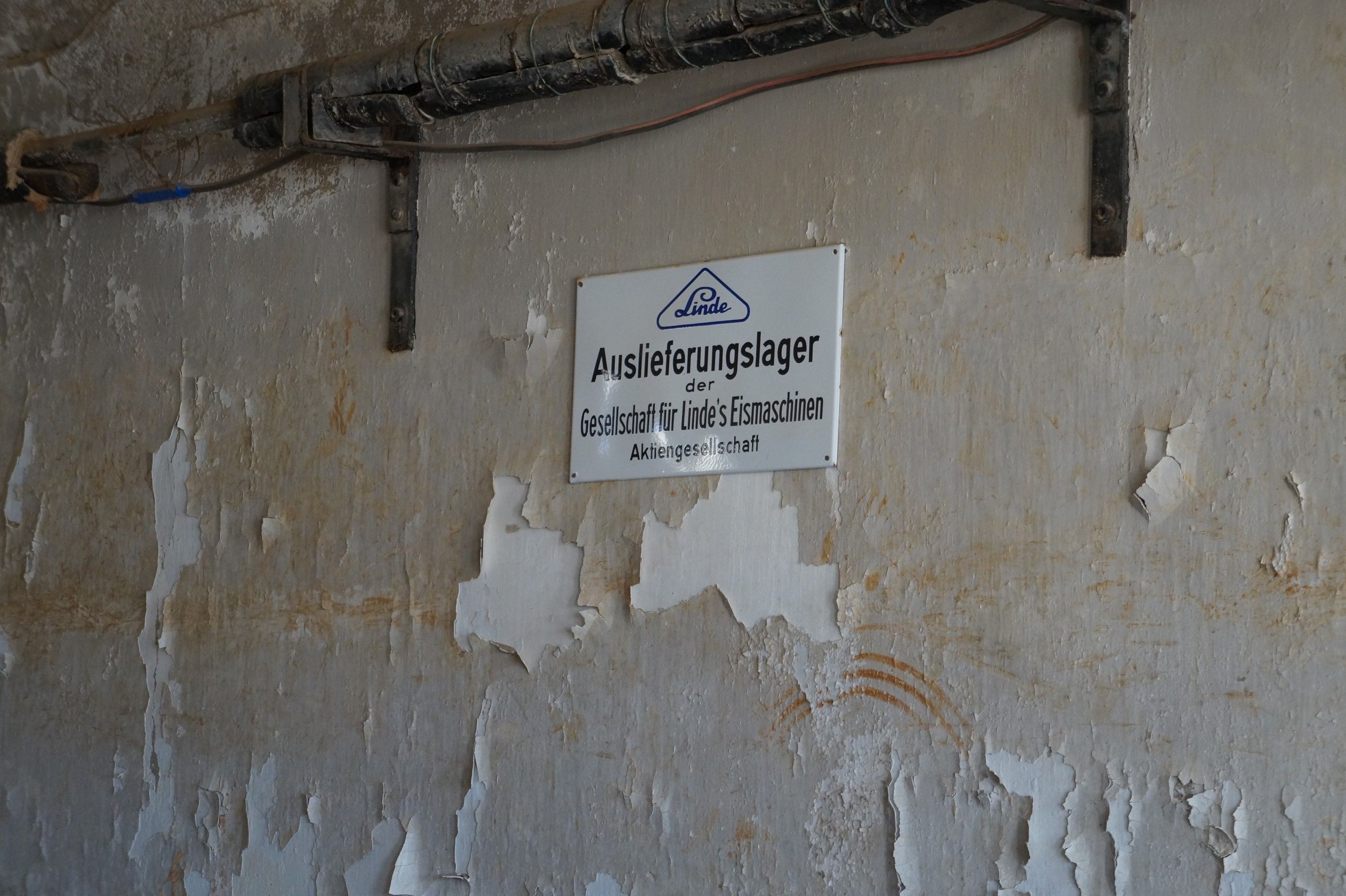 Click Image for next Picture